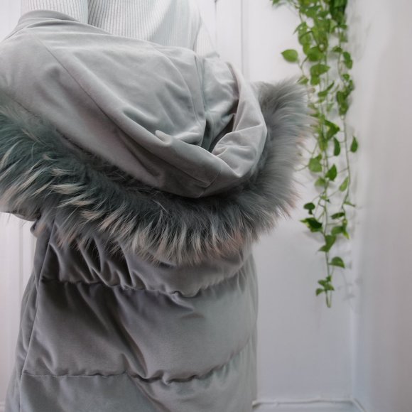 Long Super warm winter voat with beautiful faux fur collar - Picture 15 of 15